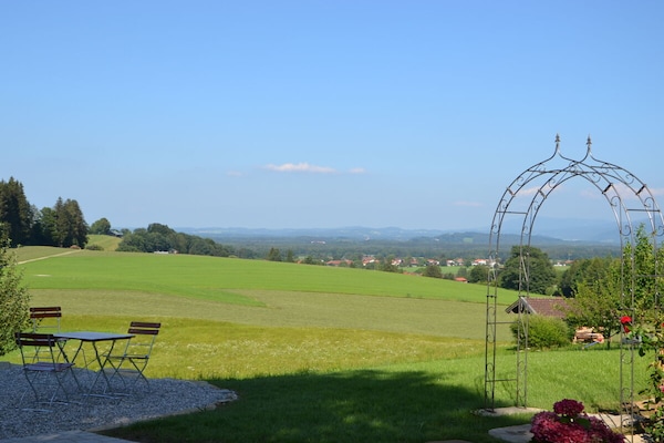 Sfeervol vakantiehuis in Bernau met panoramisch uitzicht op Chiemsee - thumbnail 4
