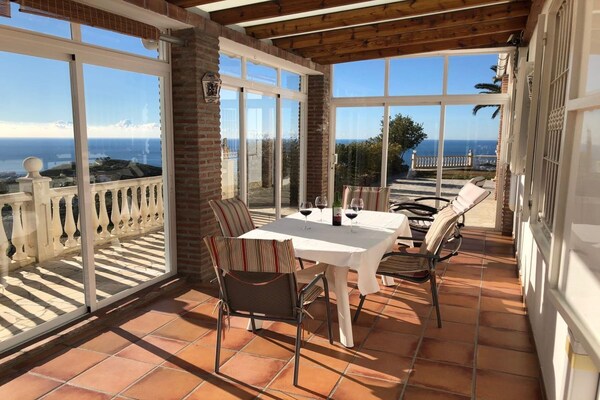 Luxe villa in Torrox met privézwembad en zeezicht - thumbnail 6