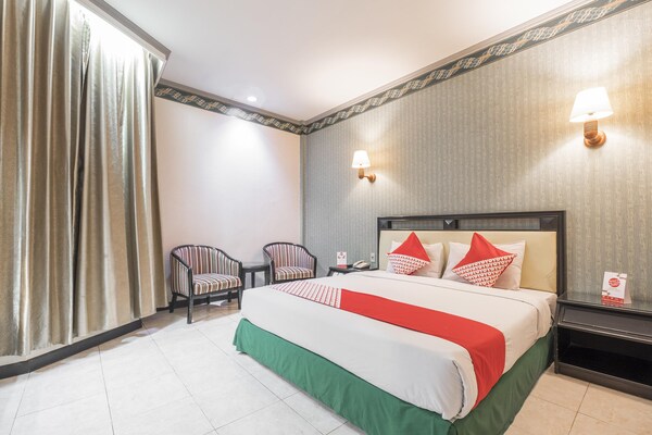 Deluxe Beachside Stay At Losari - Makassar