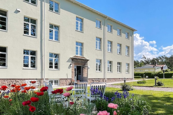 2-persoons vakantiehuis in centrum Mörbylånga nabij de zee - thumbnail 3