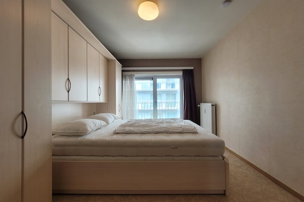 6-persoons appartement met terras op 100m van de Zeedijk in Middelkerke - thumbnail 3