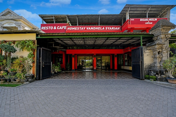 Twin Room Near City Of Tomorrow Mall - Surabaya