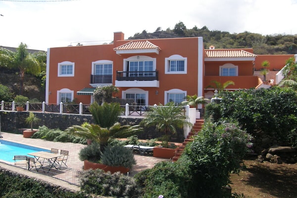 522890 - Tenerife