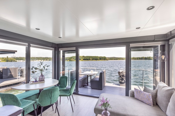 Houseboat Marina Mookerplas with Duo Hot Tub | 4 - 6 people - thumbnail 3