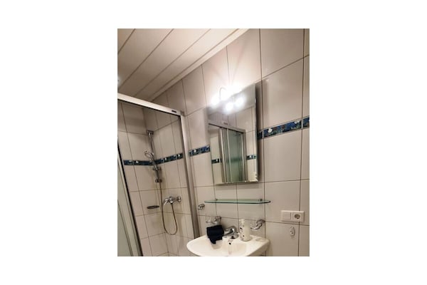 633090 - thumbnail 6