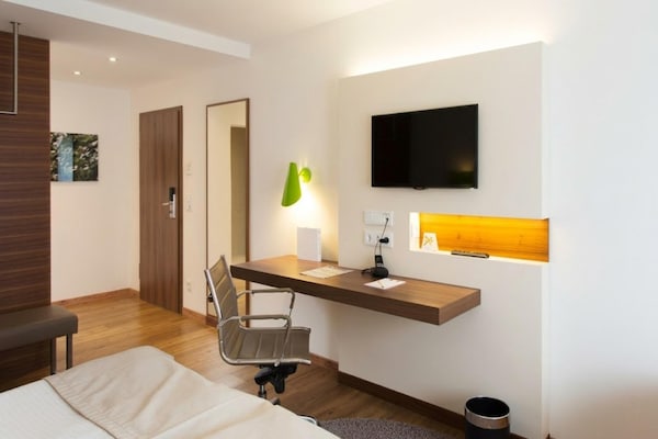 Wolfsburg Sandkamp Superior Single Room - thumbnail 3