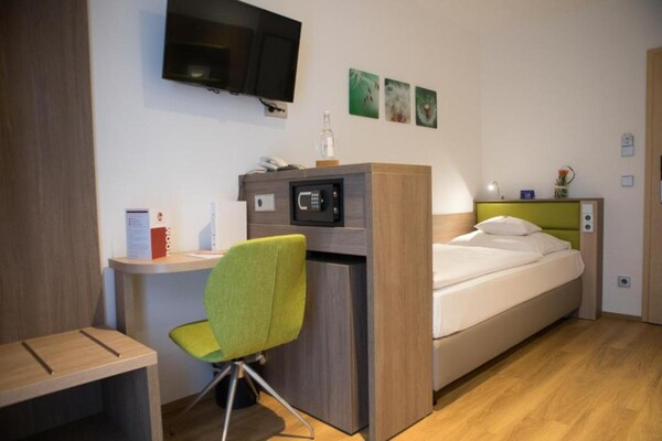 Wolfsburg Sandkamp Single Room - thumbnail 4