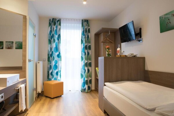 Wolfsburg Sandkamp Single Room - thumbnail 2