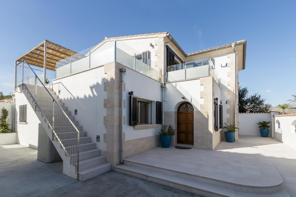 VILLA HOLLAND (11 pax)  Ref. PP11 - thumbnail 1