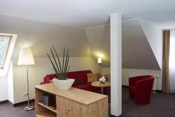 Sunday Hotel Friedrichroda Junior Suite - thumbnail 3