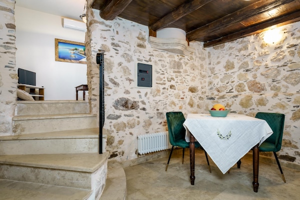 Kamares Villa - thumbnail 3