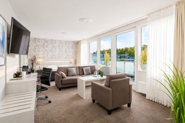 Sunday Hotel des Norden Family Suite - thumbnail 2
