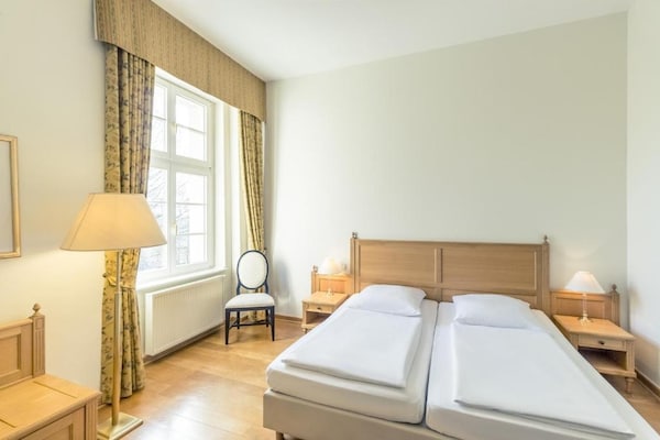 Sunday Hotel Glewe Royal Suite - thumbnail 3