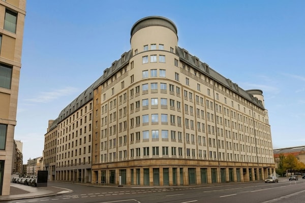 Sunday Hotel Leipzig Deluxe Room - thumbnail 1