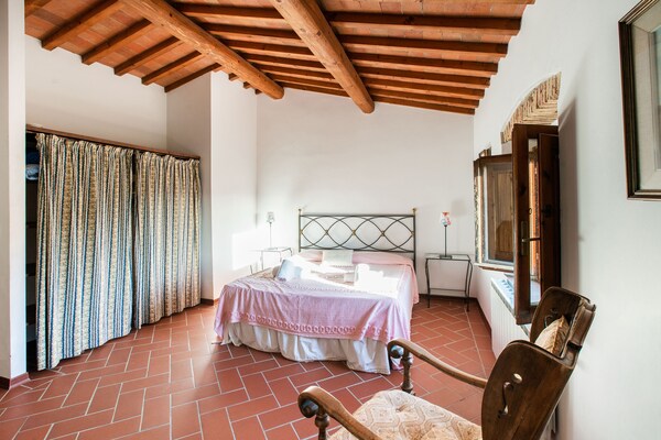 Knus appartement in Toscaans bos met zwembad, nabij Florence - thumbnail 5