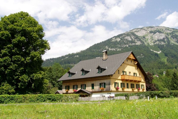 85677 - Grundlsee