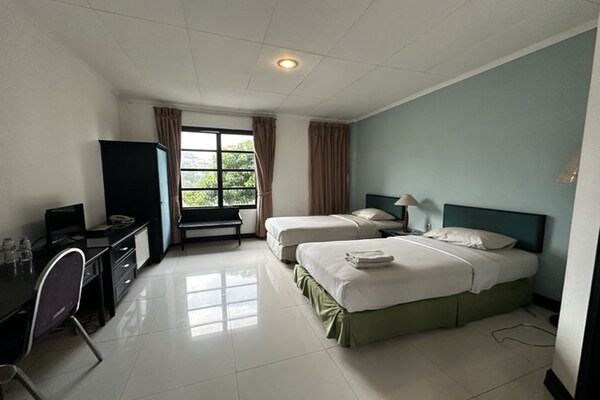 Casa D'ladera Bandung Deluxe Twin - Bandung