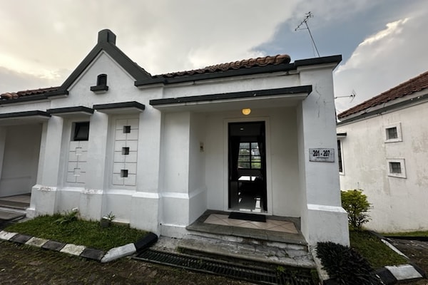 Casa D'ladera Bandung Double Suite - Bandung
