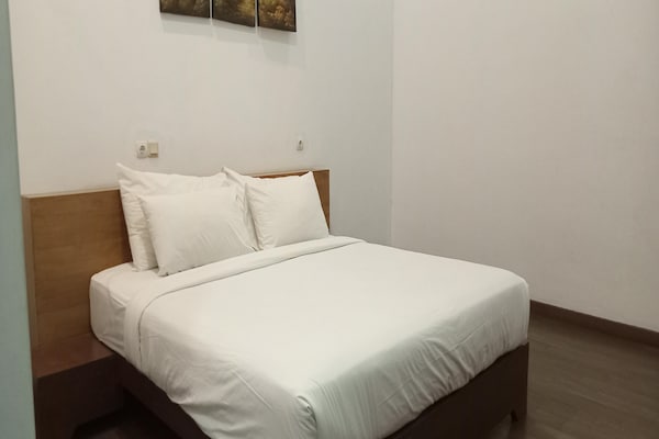 Pondokan Tjiburial Double Suite - Bandung