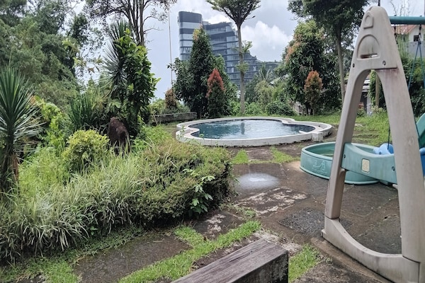 Pondokan Balcony Double Suite - Bandung