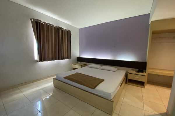 Hotel Niaga Surabaya Suite Double - Surabaya
