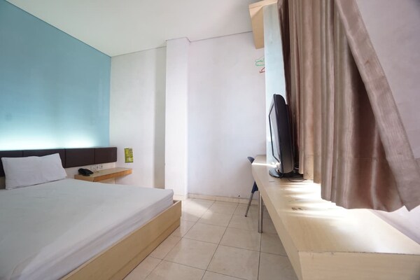 Hotel Niaga Surabaya Deluxe Double - Surabaya