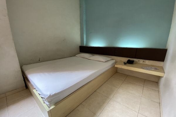 Hotel Niaga Surabaya Standard Double - Surabaya