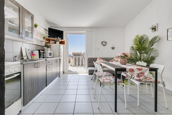 Apartments Villa Mavi, Novalja - 2nd Floor - thumbnail 2