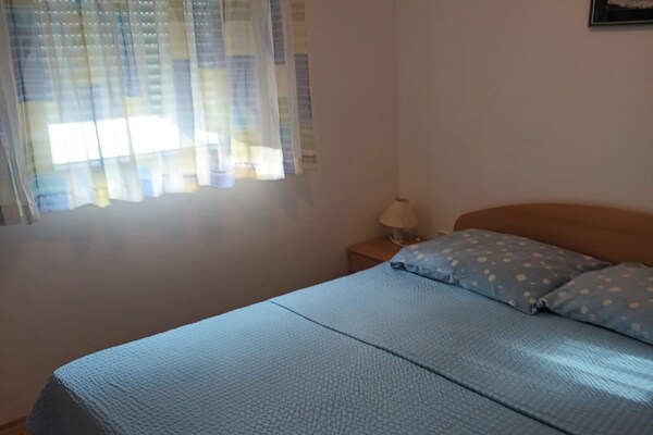 Apartments Cvetnić - One Bedroom Apartment with Sea View and Balcony  (Owner A4) - thumbnail 3