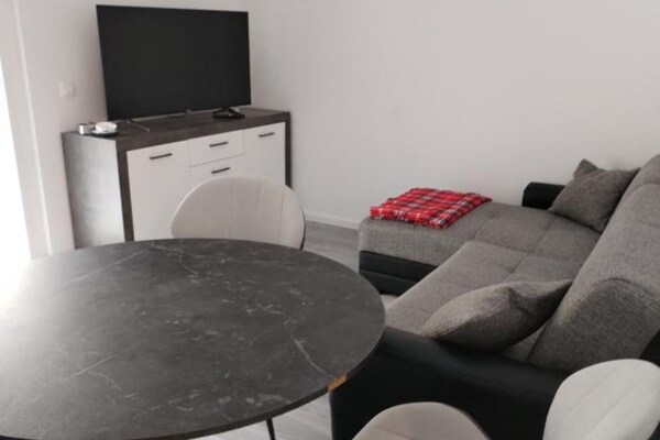 Comfort Apartments Orma - One Bedroom Apartment with Terrace - thumbnail 2