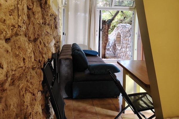 Comfort Kostrena Apartments Rijeka -Studio Apartment with terrace (7) - thumbnail 4