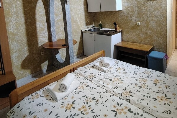 Comfort Kostrena Apartments Rijeka - Studio apartment (1) - thumbnail 2