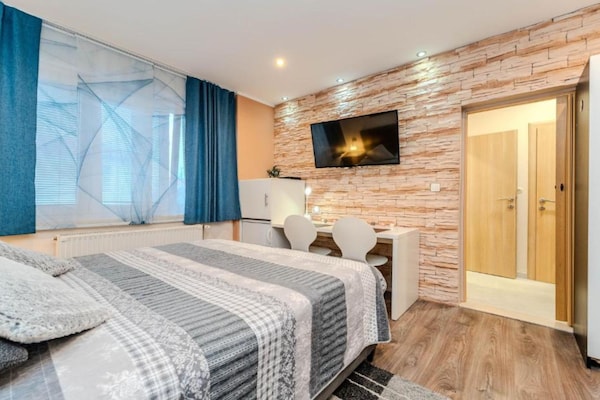 Bračić Premium Apartments with Outdoor Pool and Sauna - Quadruple Room - thumbnail 4