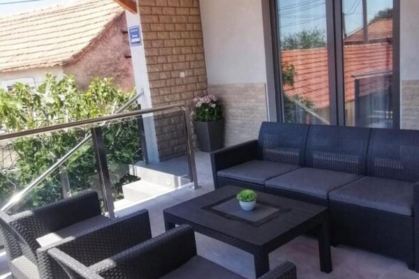 Apartment Penthouse Ivan- Two Bedroom Apartment  with Rooftop Swimming Pool - thumbnail 3