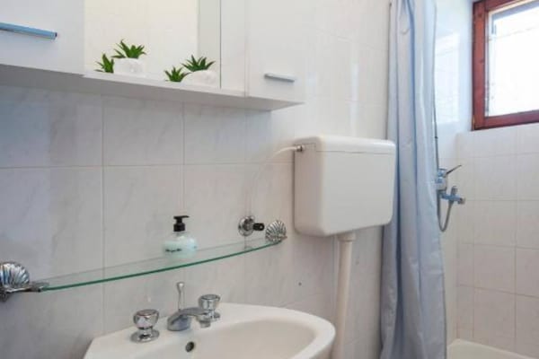 Guest House Stay & Smile Dolac Primošten - Double Room with Sea View and Balcony - thumbnail 4