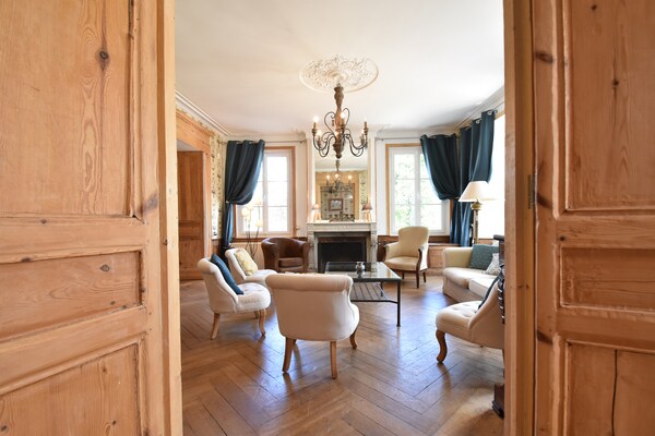 Majestueus erfgoedkasteel voor 19 personen in de bossen van Normandië - thumbnail 6
