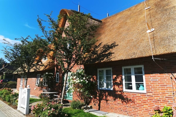310924 - thumbnail 1