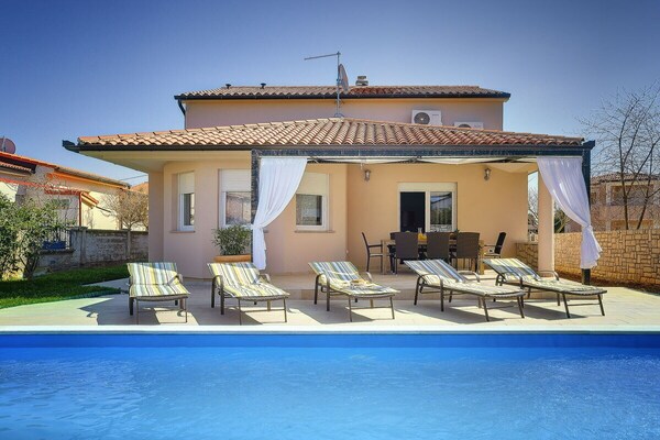 226838 - thumbnail 1