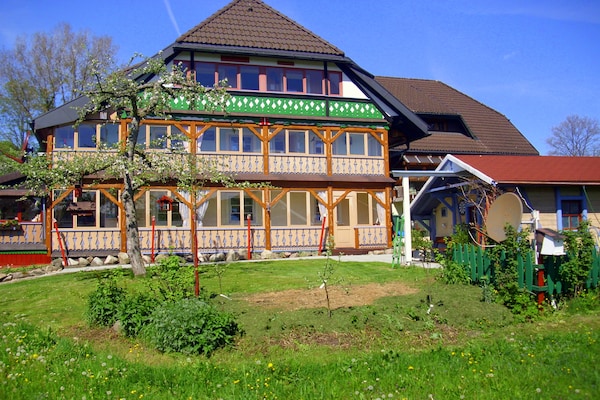 5-persoons appartement in centrum Bernau-Innerlehen nabij de piste - thumbnail 1