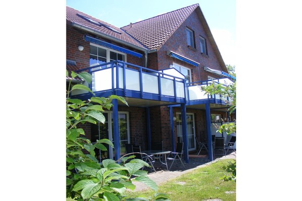 103904 - thumbnail 2