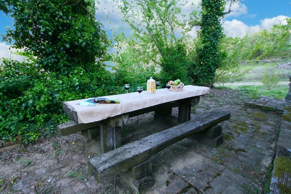 Sfeervol landhuis Nespolo Uno in Magione voor 7 personen - thumbnail 5