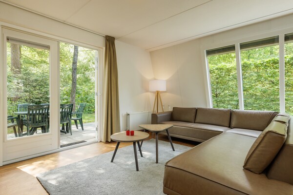 Vrijstaande bungalow voor 7 personen op de Veluwe met tuin en parkfaciliteiten - thumbnail 6