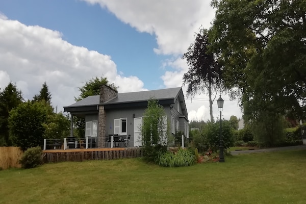 Ruim chalet voor 6 in de bossen bij Transinne met jeu de boulesbaan - thumbnail 6