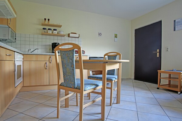 Appartement aan de Diemelsee met panoramisch uitzicht over het water - thumbnail 4