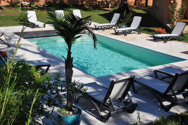 Op 300 m van zee: Ruime villa La Coloniale in Moriani-Plage - thumbnail 2