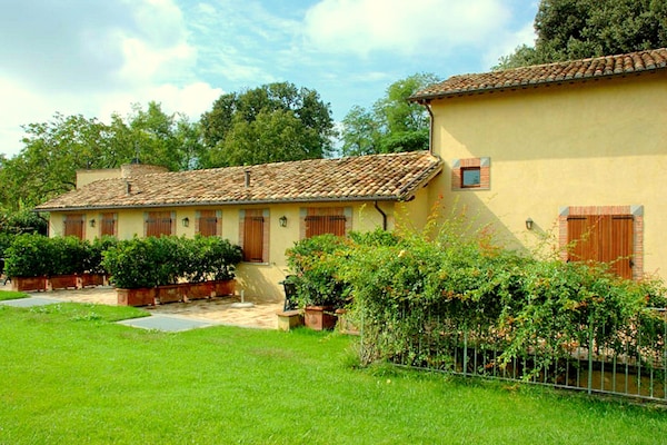 Knus appartement met zwembad en sauna in Perugia - thumbnail 6