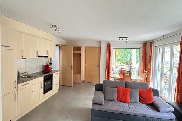 Licht appartement op 2 km van de skilift met bergzicht en tuin - thumbnail 4