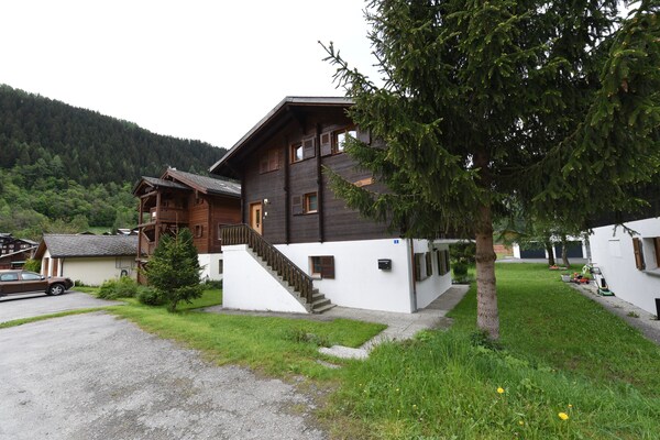 Ruim appartement in Chalet Kirsanna met uitzicht in Fieschertal - thumbnail 3