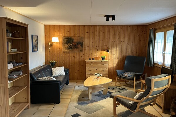 Knus appartement in Fieschertal met uitzicht op de Alpen en bos op 100m - thumbnail 2