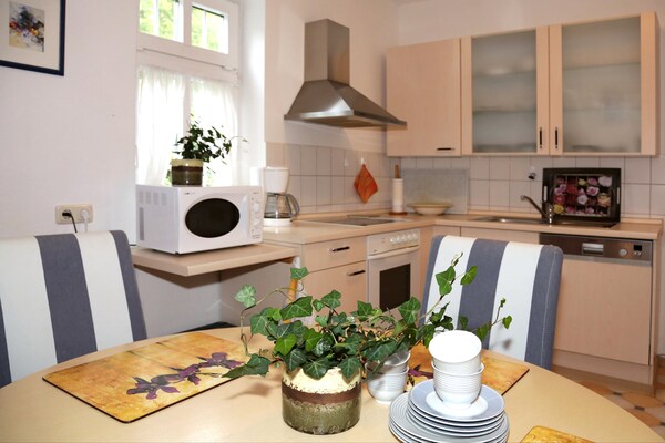 Op 1,0 km van het centrum: Ruim appartement in Bad Pyrmont-Löwensen - thumbnail 4